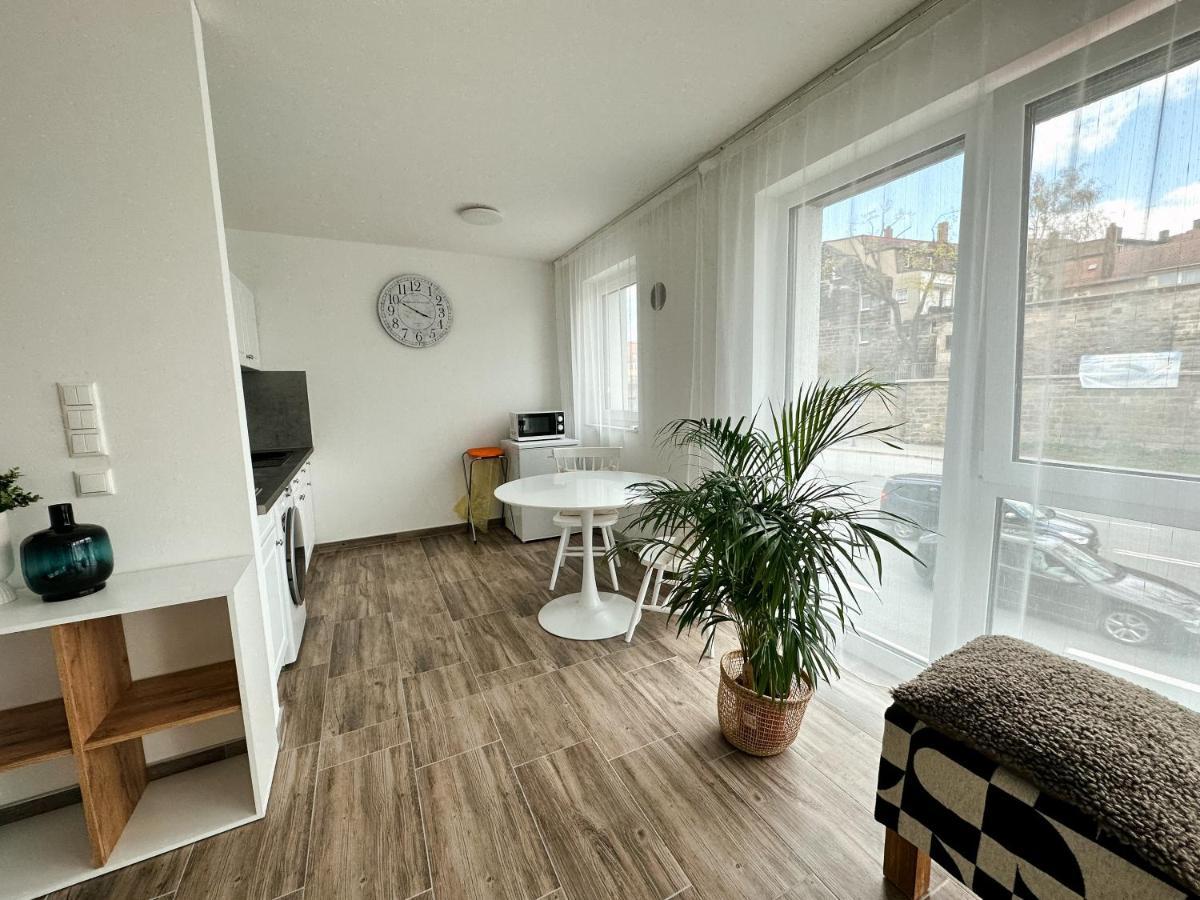 Sali Homes Elegant And Stylish Retreat In Heart Of Bayreuth, Close To River Exterior photo